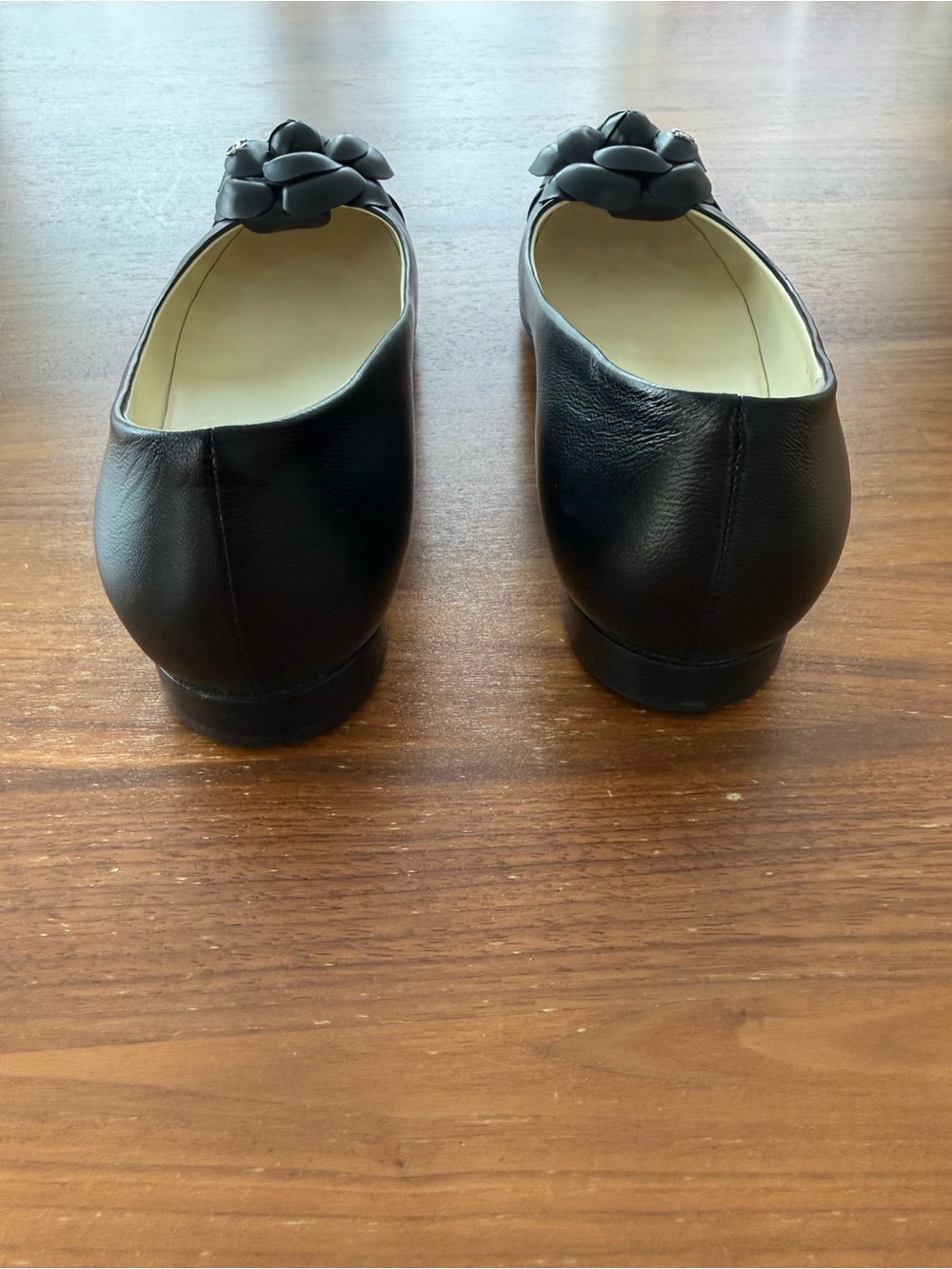 CHANEL Black Camellia Leather Cap Toe Ballet Flats 38 - Picture 8 of 13